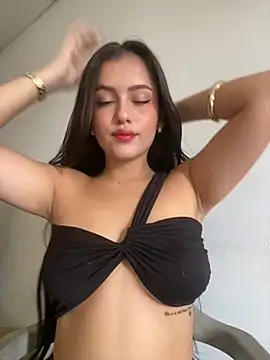 Snapshot of AbbyMillerrr chatting on 05-02-26, 02:33 AbbyMillerrr online show from 05-02-26, 02:33