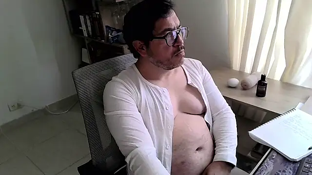 Snapshot of OsoMaduro12 chatting on 03-11-26, 02:23 OsoMaduro12 online show from 03-11-26, 02:23