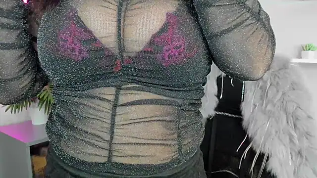 HelenLuxx online show from 02-12-25, 09:42