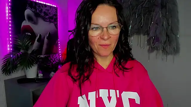 HelenLuxx online show from 03-07-26, 07:16