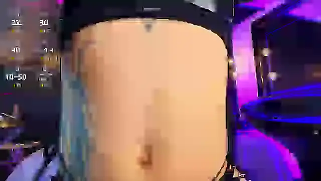  Holly Cat online show from 02-11-25, 01:31