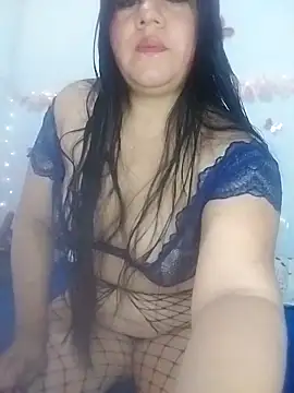 Snapshot of keterinjones--11 chatting on 11-07-25, 02:11 keterinjones--11 online show from 11-07-25, 02:11