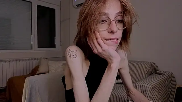 amber quell here online show from 11-14-25, 04:17