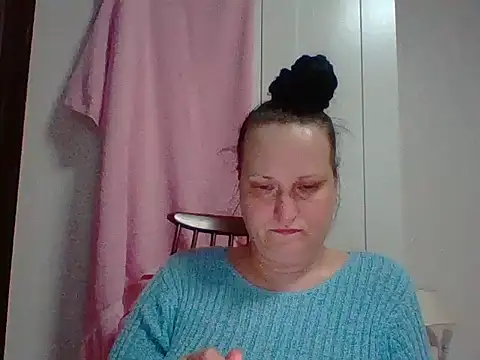 Snapshot of _squirty_cum_lady_ chatting on 02-12-25, 06:09 squirty cum lady online show from 02-12-25, 06:09