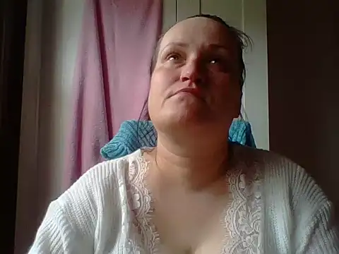 Snapshot of _squirty_cum_lady_ chatting on 02-15-25, 12:43 squirty cum lady online show from 02-15-25, 12:43