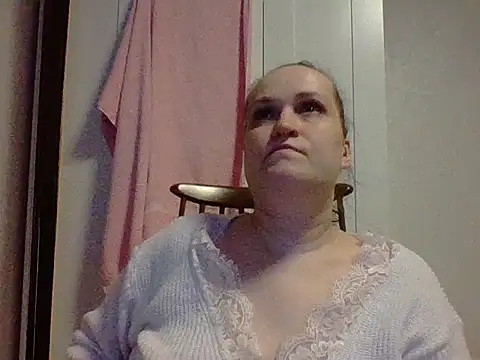 Snapshot of _squirty_cum_lady_ chatting on 03-11-25, 05:57 squirty cum lady online show from 03-11-25, 05:57