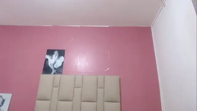 Amelia Debora Antonella online show from 02-04-25, 06:38