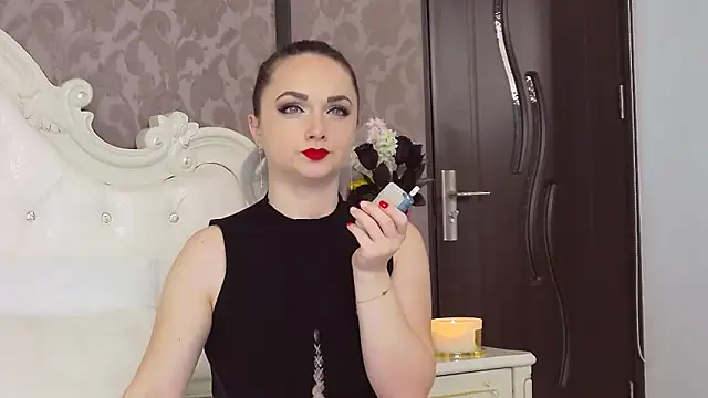 EllianaReese online show from 03-04-25, 03:11