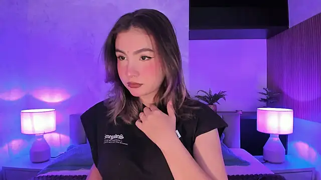 SamantaBone online show from 10-17-25, 10:45