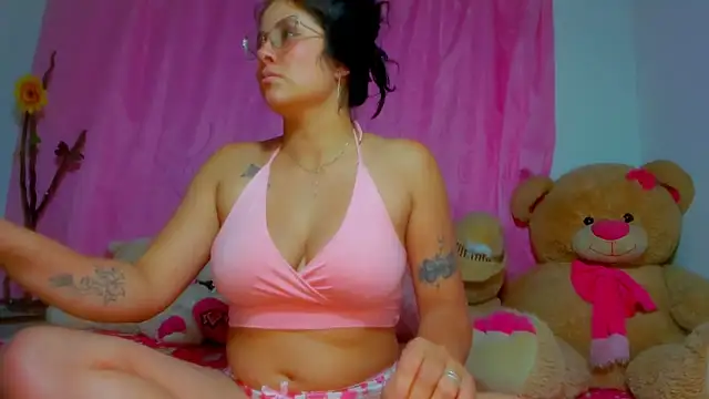 Snapshot of Dana_Jeins chatting on 09-29-25, 08:13 Dana Jeins online show from 09-29-25, 08:13