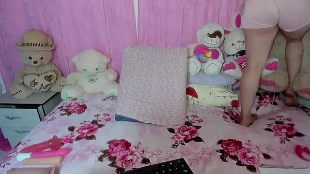 Snapshot of Dana_Jeins chatting on 11-25-25, 01:11 Dana Jeins online show from 11-25-25, 01:11