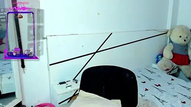 Snapshot of Natalia_Mars chatting on 12-19-25, 10:50 Natalia Mars online show from 12-19-25, 10:50