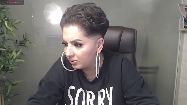 Snapshot of BustyAllyy chatting on 01-20-25, 01:07 BustyAllyy online show from 01-20-25, 01:07