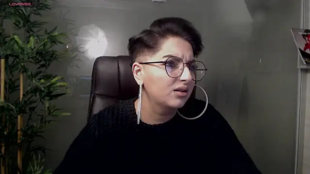 Snapshot of BustyAllyy chatting on 02-01-25, 09:29 BustyAllyy online show from 02-01-25, 09:29