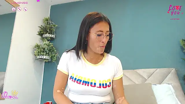 Snapshot of SharisWillian chatting on 07-04-26, 04:07 SharisWillian online show from 07-04-26, 04:07