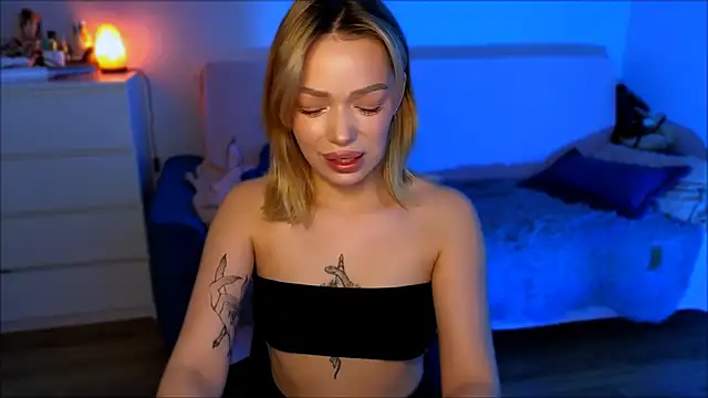 Lily Yin online show from 11-30-25, 05:11