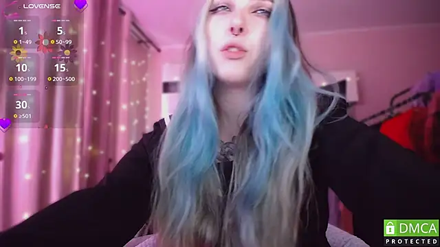 JustMeowGirl online show from 04-24-26, 05:21