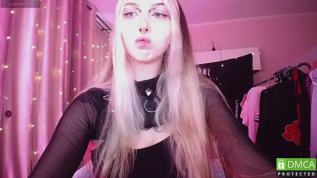 JustMeowGirl online show from 06-26-26, 04:50