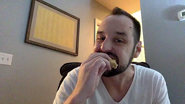 Snapshot of Kink_Master_Daddy chatting on 01-14-26, 11:53 Kink Master Daddy online show from 01-14-26, 11:53