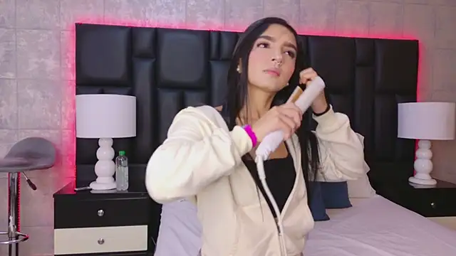 MiaSweeths online show from 10-25-25, 11:40