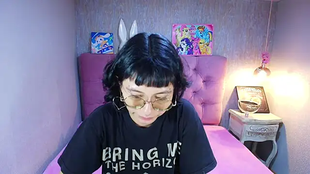 charlottemoonxz online show from 05-20-26, 06:03