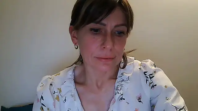 Snapshot of anechka1 chatting on 02-04-26, 01:44 anechka1 online show from 02-04-26, 01:44