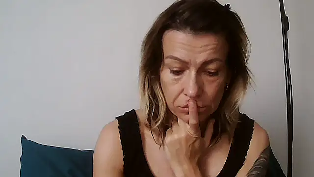 Snapshot of anechka1 chatting on 04-26-26, 11:30 anechka1 online show from 04-26-26, 11:30