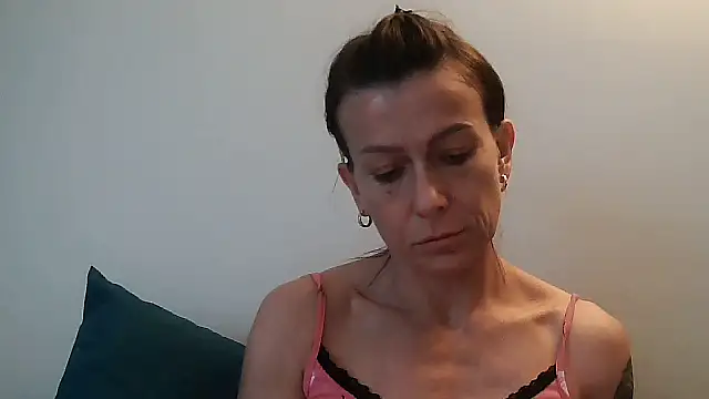 Snapshot of anechka1 chatting on 04-26-26, 11:35 anechka1 online show from 04-26-26, 11:35