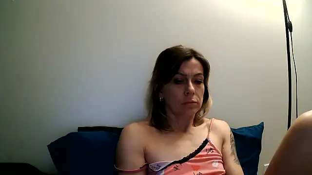 Snapshot of anechka1 chatting on 06-08-26, 02:56 anechka1 online show from 06-08-26, 02:56