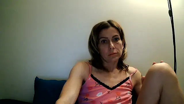 Snapshot of anechka1 chatting on 06-28-26, 01:33 anechka1 online show from 06-28-26, 01:33