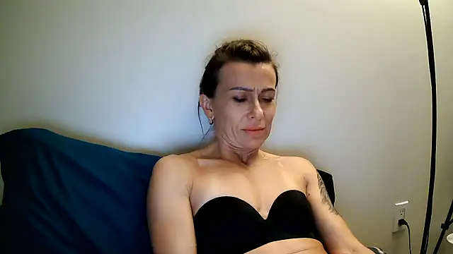 Snapshot of anechka1 chatting on 07-23-26, 01:30 anechka1 online show from 07-23-26, 01:30