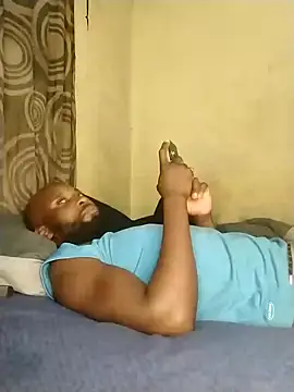 Snapshot of Stallion100 chatting on 01-27-25, 11:43 Stallion100 online show from 01-27-25, 11:43