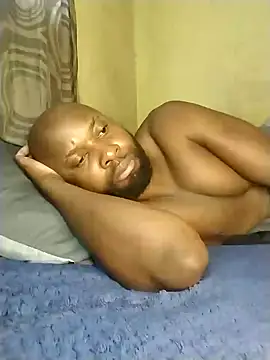 Snapshot of Stallion100 chatting on 01-30-25, 04:27 Stallion100 online show from 01-30-25, 04:27