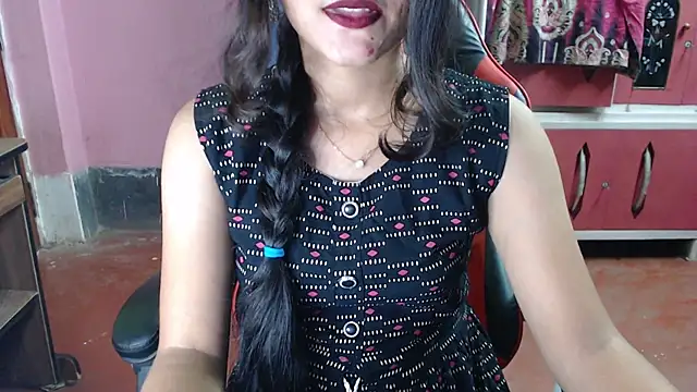 Angel Alison  online show from 10-28-25, 06:32