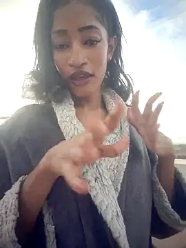 GoddessVee online show from 04-12-26, 04:28