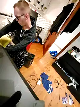 0815lukas2024 online show from 01-04-25, 05:27