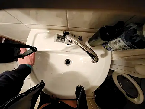 0815lukas2024 online show from 03-08-25, 11:48