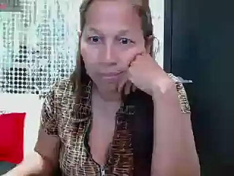 Snapshot of CaroMasha chatting on 03-01-25, 06:32 CaroMasha online show from 03-01-25, 06:32