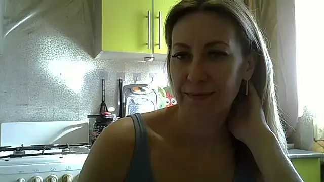 Snapshot of AshleyXHoney chatting on 03-16-26, 07:34 AshleyXHoney online show from 03-16-26, 07:34