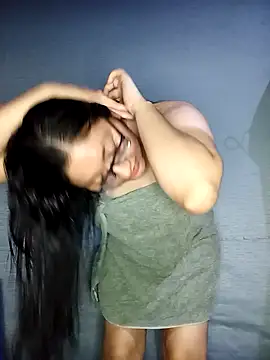 Snapshot of ladygmusic chatting on 11-05-25, 06:02 ladygmusic online show from 11-05-25, 06:02