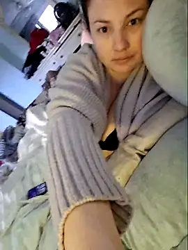 MilfyMrsRobinson online show from 03-04-25, 12:12