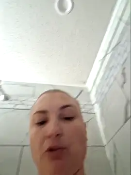 Snapshot of MilfyMrsRobinson chatting on 05-08-26, 12:43 MilfyMrsRobinson online show from 05-08-26, 12:43
