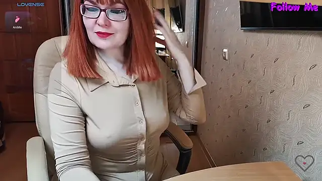 Snapshot of MyLadySkyLuck chatting on 10-04-25, 03:15 MyLadySkyLuck online show from 10-04-25, 03:15