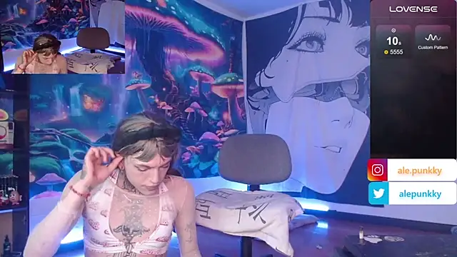 charlotbelucci  online show from 03-06-25, 11:14