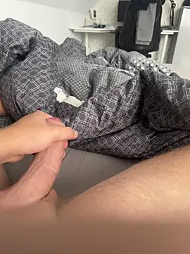 Snapshot of Jungschwanz__18 chatting on 09-09-25, 03:11 Jungschwanz 18 online show from 09-09-25, 03:11