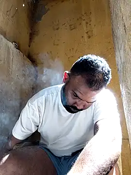 ListedLoin online show from 10-06-25, 10:34