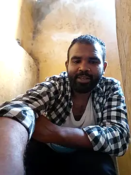 ListedLoin online show from 10-31-25, 02:29