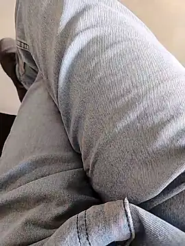 Snapshot of myhot1551 chatting on 11-28-25, 05:10 myhot1551 online show from 11-28-25, 05:10