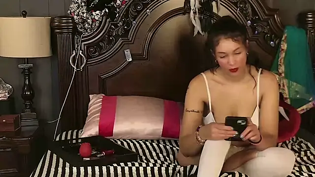 MeghanMarley online show from 10-19-25, 04:35