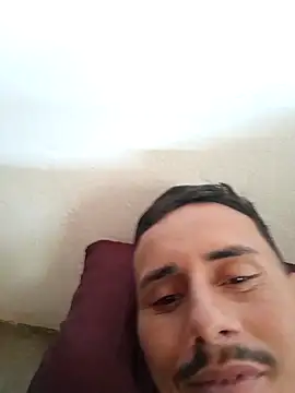 Snapshot of luissilva0071 chatting on 05-04-26, 02:35 luissilva0071 online show from 05-04-26, 02:35